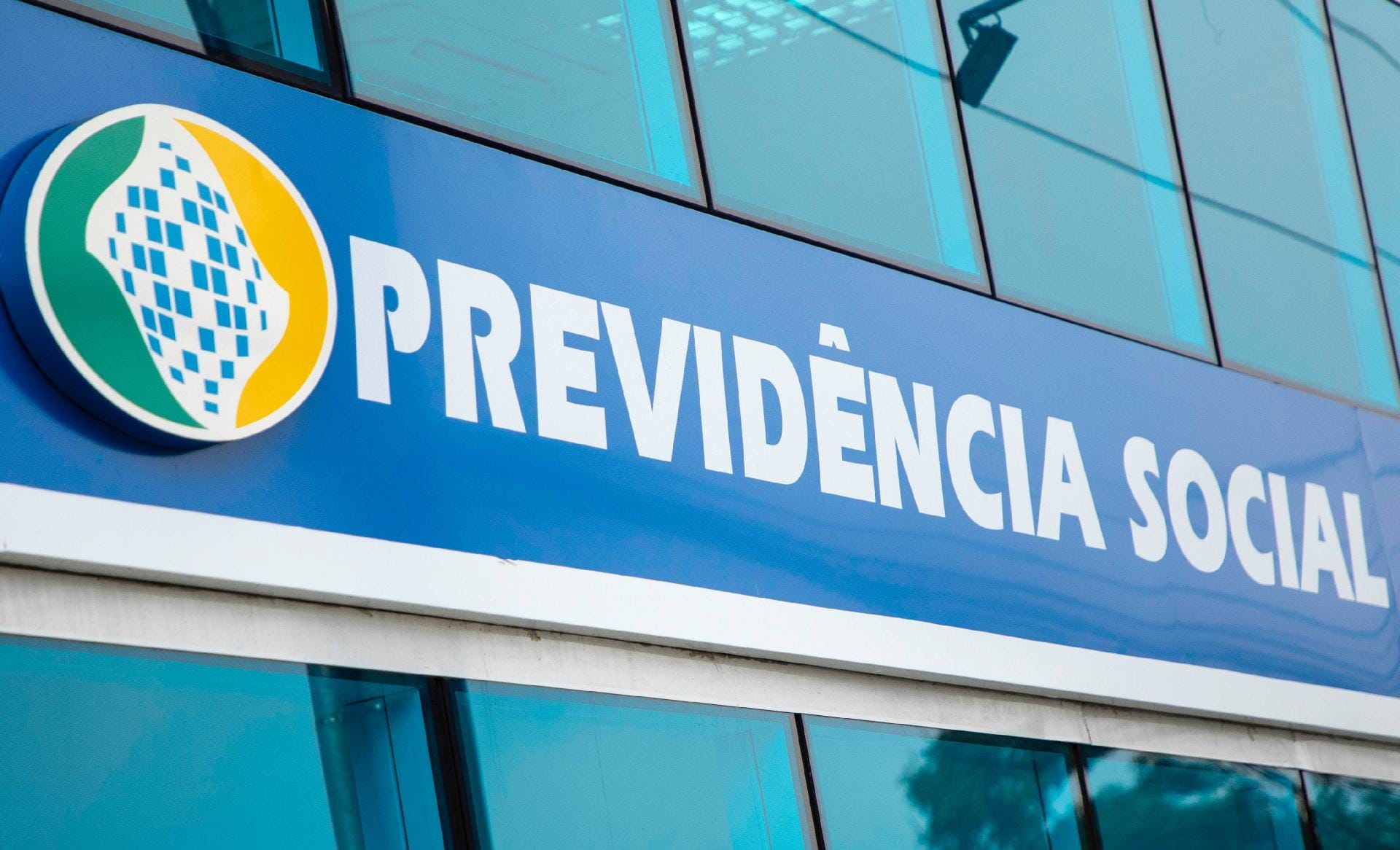 Fraude Bilionária no INSS: Entenda o Esquema de R$ 6,3 Bilhões contra idosos aposentados